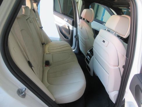 Used 2022 BMW X5 xDrive45e AWD/4WD image 38