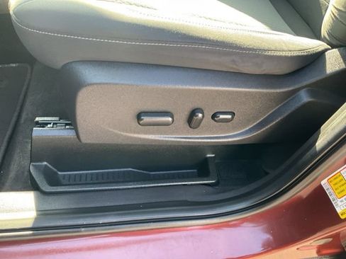 Used 2018 Ford Escape SE FWD image 6