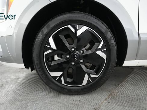 Used 2023 Kia Niro Wave FWD image 19