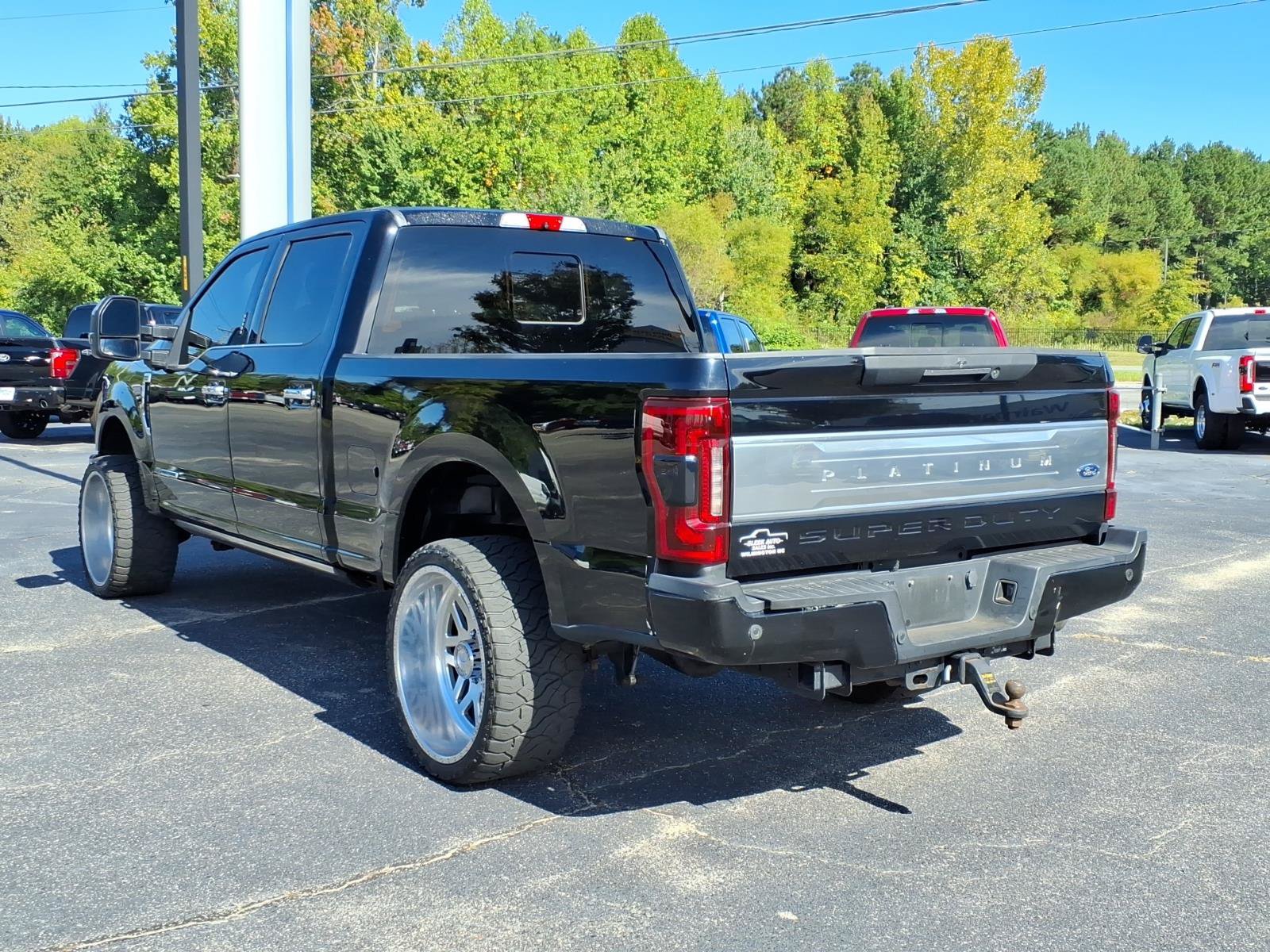 Used 2017 Ford F350 Platinum w/ Platinum Ultimate Package AWD/4WD image 24
