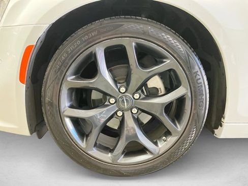 Used 2023 Chrysler 300 Touring L w/ Safetytec Plus Group RWD image 22