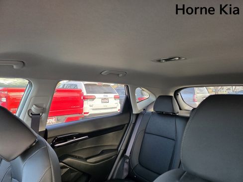 New 2026 Kia Seltos SX image 12