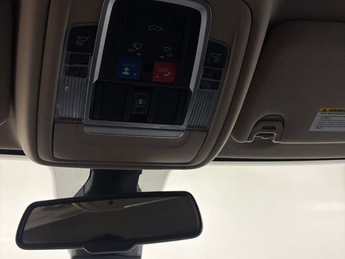 Used 2020 RAM 2500 Laramie RWD image 14