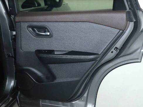 Certified 2023 Nissan Rogue SV AWD/4WD image 32