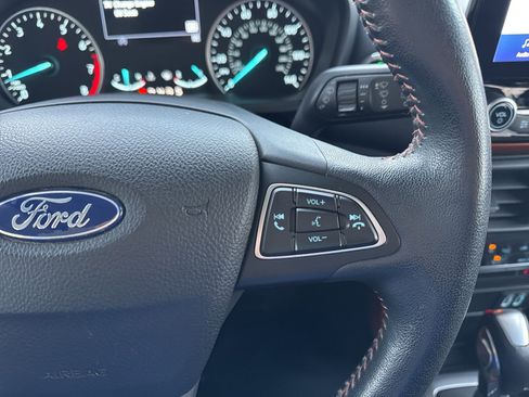 Certified 2022 Ford EcoSport SE w/ SE Appearance Package image 29