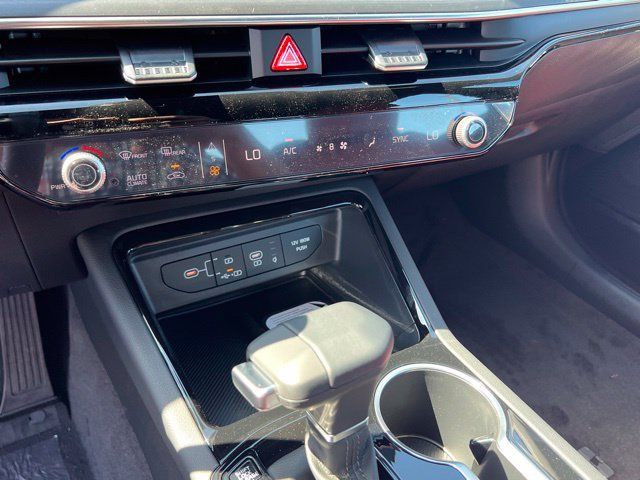New 2026 Kia K5 GT-Line w/ GT-Line Premium Package AWD/4WD image 20