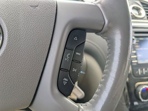 Used 2017 Buick Enclave Premium w/ Experience Buick Package image 18