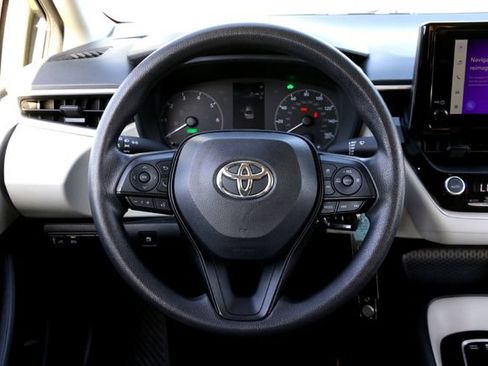 Used 2023 Toyota Corolla LE FWD image 27