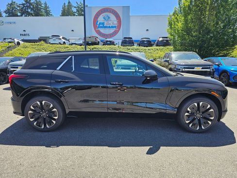 New 2025 Chevrolet Blazer EV RS image 4