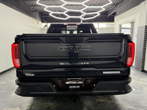 Used 2022 GMC Sierra 1500 Elevation w/ Preferred Package image 4