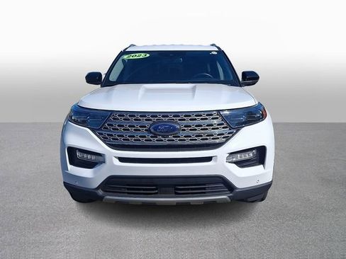 Used 2023 Ford Explorer Limited AWD/4WD image 2