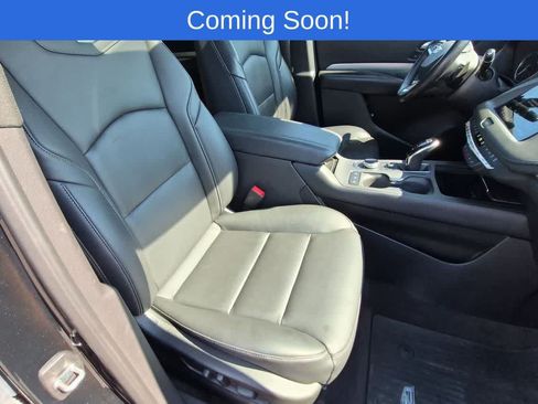 Used 2023 Cadillac XT4 Premium Luxury w/ Cold Weather Package AWD/4WD image 22