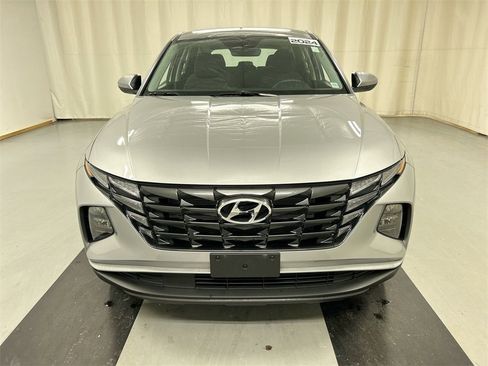 Used 2024 Hyundai Tucson SE image 3