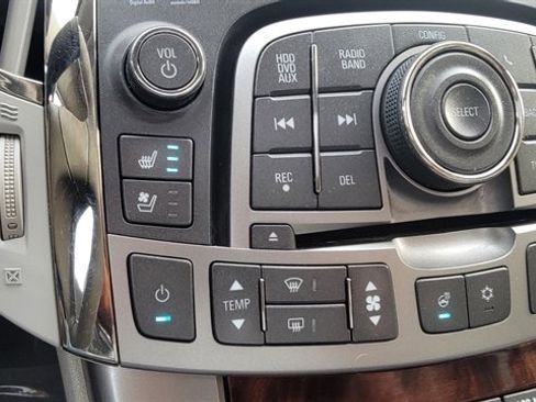 Used 2010 Buick LaCrosse CXL w/ Luxury Package image 29