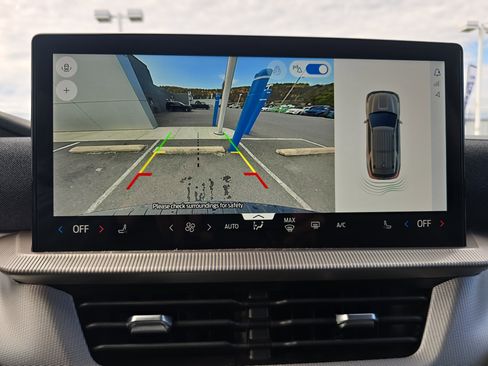 New 2026 Ford Explorer Active image 30