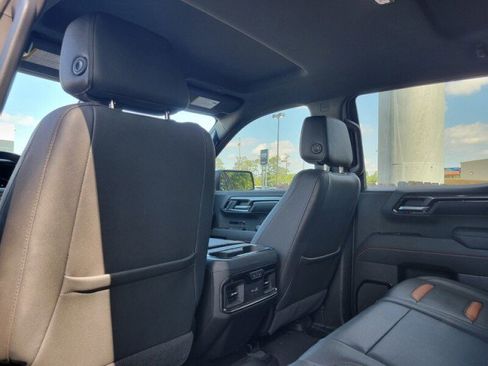 Used 2023 GMC Sierra 1500 AT4 w/ AT4 Preferred Package AWD/4WD image 24