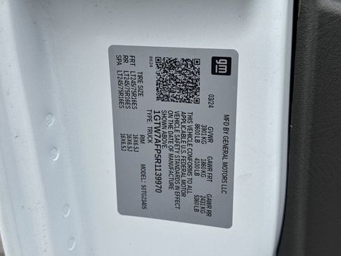 Used 2024 GMC Savana 2500 w/ Driver Convenience Package image 34