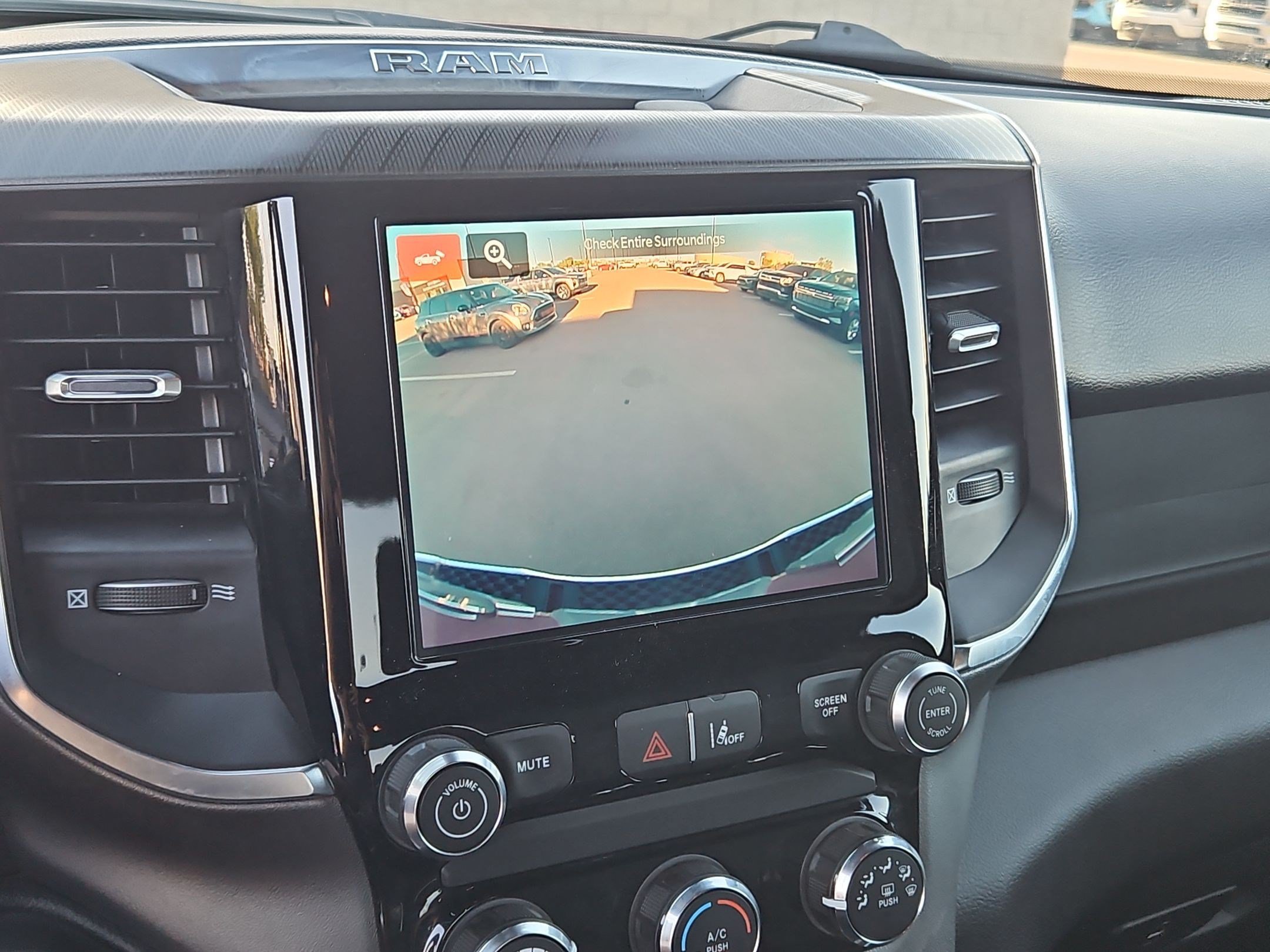 Used 2025 RAM 1500 Big Horn RWD image 19