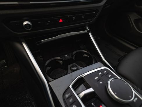 Used 2024 BMW i4 xDrive40i image 16