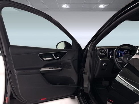 Certified 2023 Mercedes-Benz GLC 300 4MATIC image 14