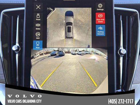 New 2026 Volvo XC90 B5 Plus w/ Protection Package Premier image 17