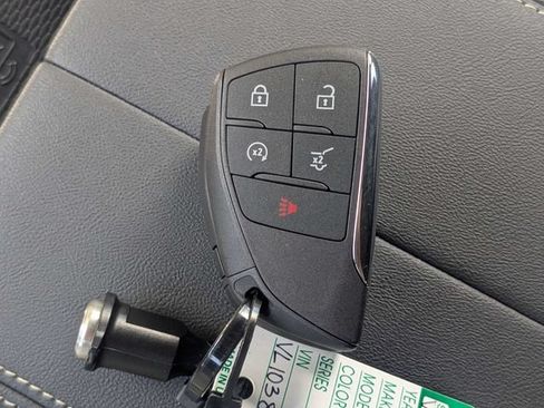 New 2027 GMC Terrain Elevation w/ Elevation Premium Package FWD image 36