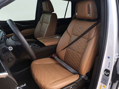 Used 2024 Cadillac Escalade Sport w/ LPO, ONYX Package image 10