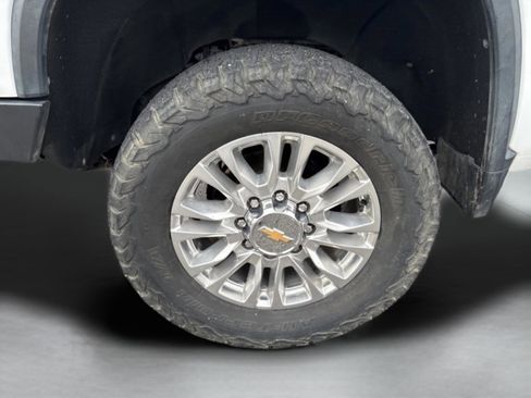 Used 2021 Chevrolet Silverado 2500 High Country w/ Z71 Off-Road Package image 56