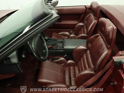 Used 1993 Chevrolet Corvette Convertible RWD image 35