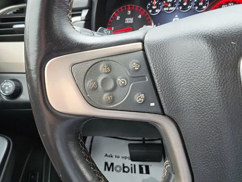 Used 2015 GMC Yukon XL Denali w/ Open Road Package AWD/4WD image 8