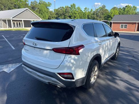 Used 2019 Hyundai Santa Fe SE w/ Cargo Package FWD image 5