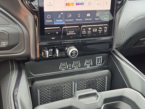 New 2026 RAM 2500 Limited AWD/4WD image 61