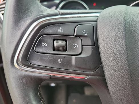 Used 2022 Buick Encore GX Select AWD/4WD image 25