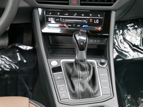 New 2025 Volkswagen Jetta SEL image 11