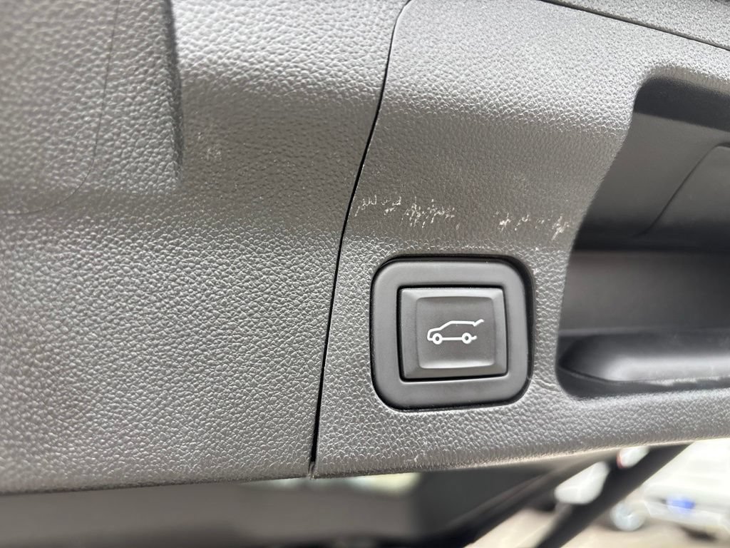 Used 2023 GMC Acadia Denali w/ Black Diamond Edition AWD/4WD image 43