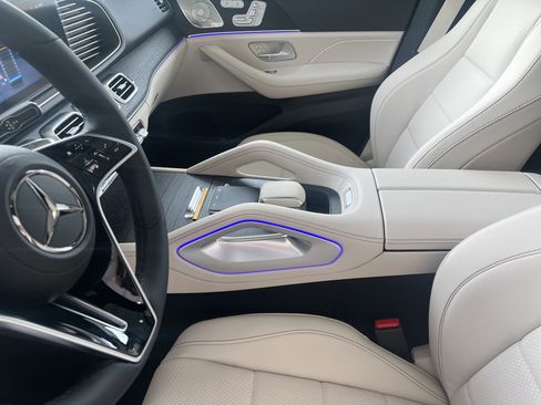 Certified 2025 Mercedes-Benz GLE 450e 4MATIC image 26