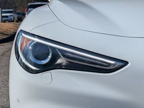 Used 2023 Alfa Romeo Stelvio Veloce image 10