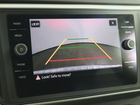 Used 2021 Volkswagen Atlas SE image 37