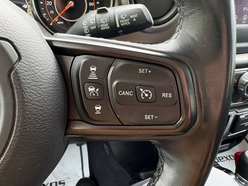 Used 2020 Jeep Wrangler Sport AWD/4WD image 19