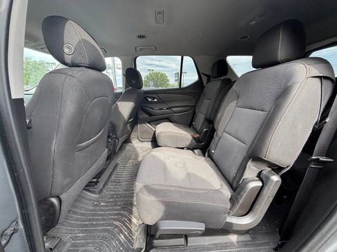 Used 2019 Chevrolet Traverse LT FWD image 15