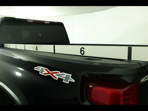 Used 2024 Chevrolet Silverado 2500 LT w/ Convenience Package image 15