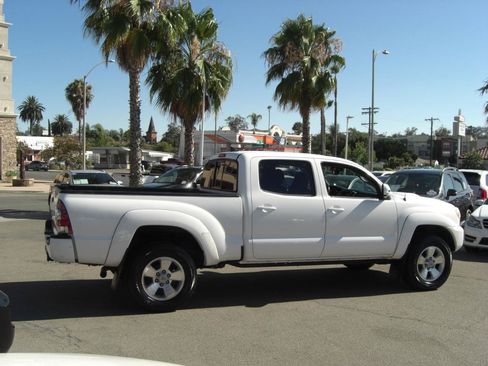 Used 2012 Toyota Tacoma PreRunner w/ TRD Sport Pkg RWD image 15