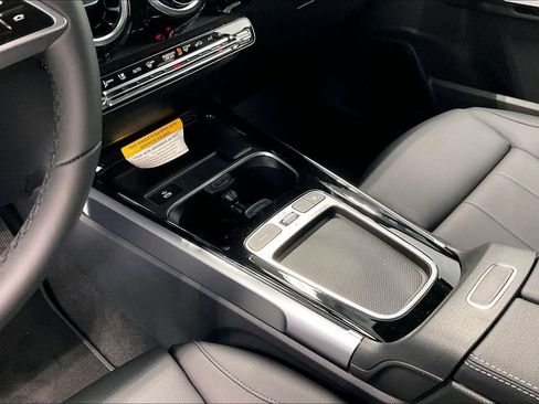 New 2026 Mercedes-Benz GLB 250 image 7