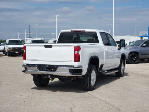 Used 2024 Chevrolet Silverado 2500 LT AWD/4WD image 7