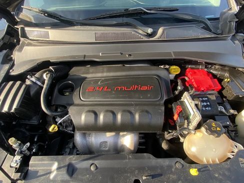 Used 2019 Jeep Compass Latitude w/ Popular Equipment Group FWD image 23