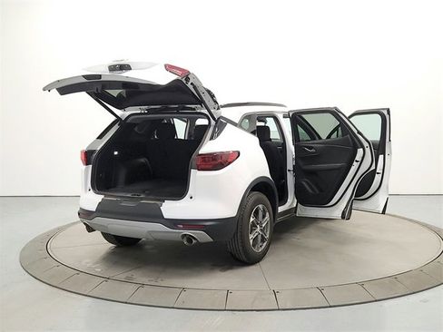 Used 2023 Chevrolet Blazer LT w/ Convenience Package image 14