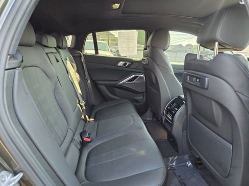 Used 2022 BMW X6 xDrive40i w/ M Sport Package AWD/4WD image 9