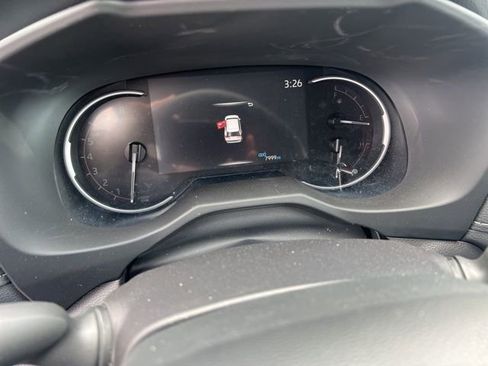 Used 2025 Toyota RAV4 XLE image 7