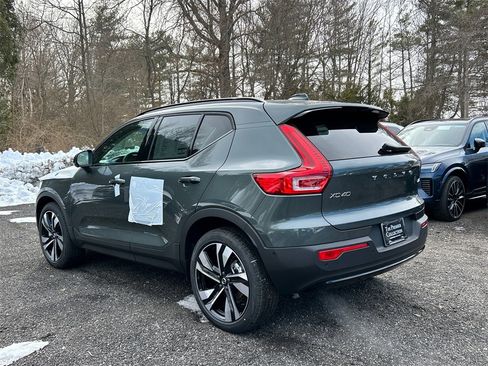 New 2026 Volvo XC40 B5 Plus w/ Protection Package Premier image 4