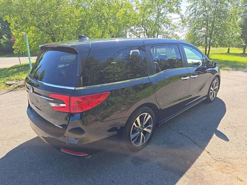 Used 2023 Honda Odyssey Touring image 3